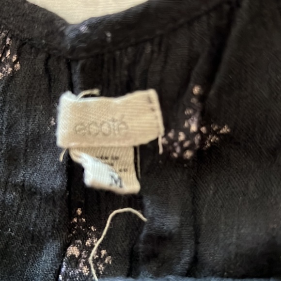 Urban Outfitters Off the Shoulder Top - Picture 3 of 3